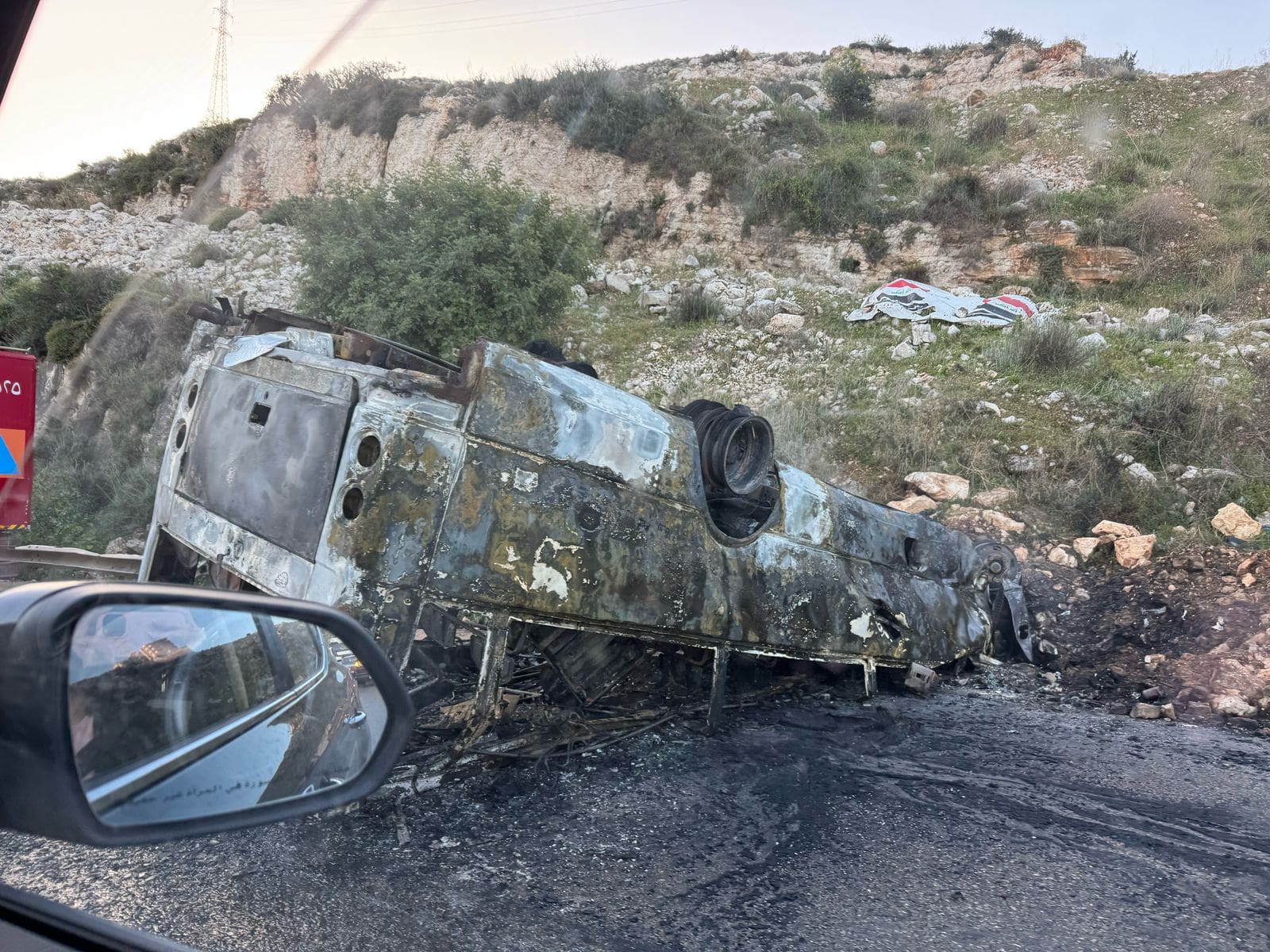 لبنان - بالصورة: حادث كما الأفلام على أوتوستراد الجية