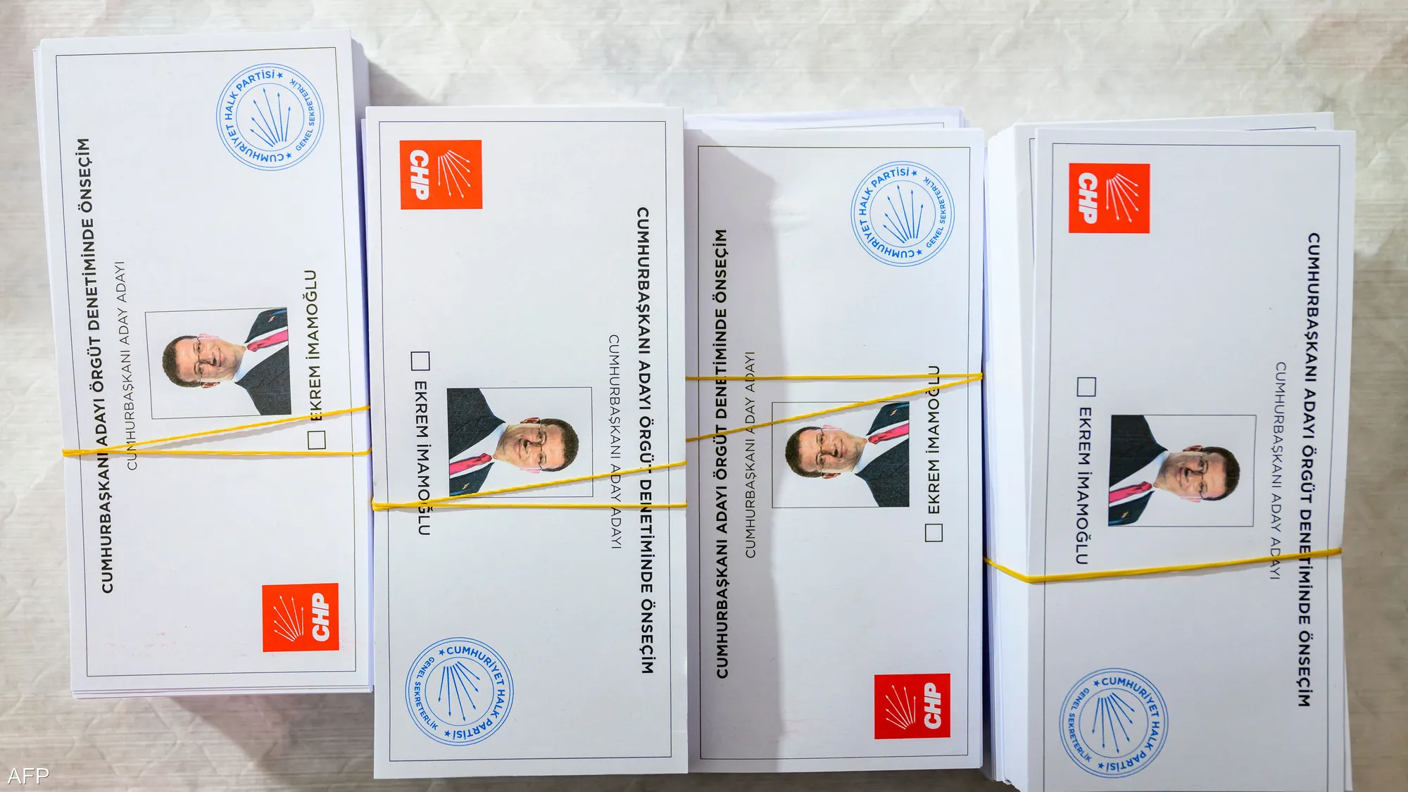 تركيا - 15 مليون ناخب يعطون صوتهم لرئيس بلدية اسطنبول المحتجز