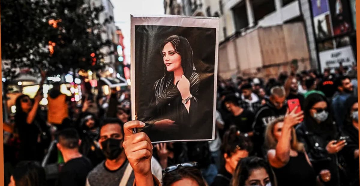 مستقبل الحجاب في إيران: جدل مستمر بعد احتجاجات 2022