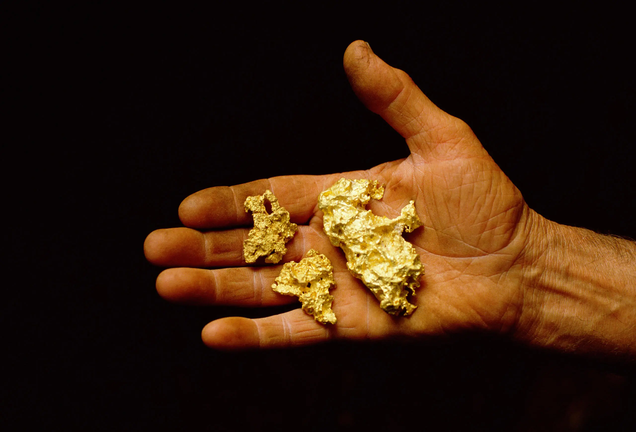 ارتفاع ملحوظ بأسعار الذهب