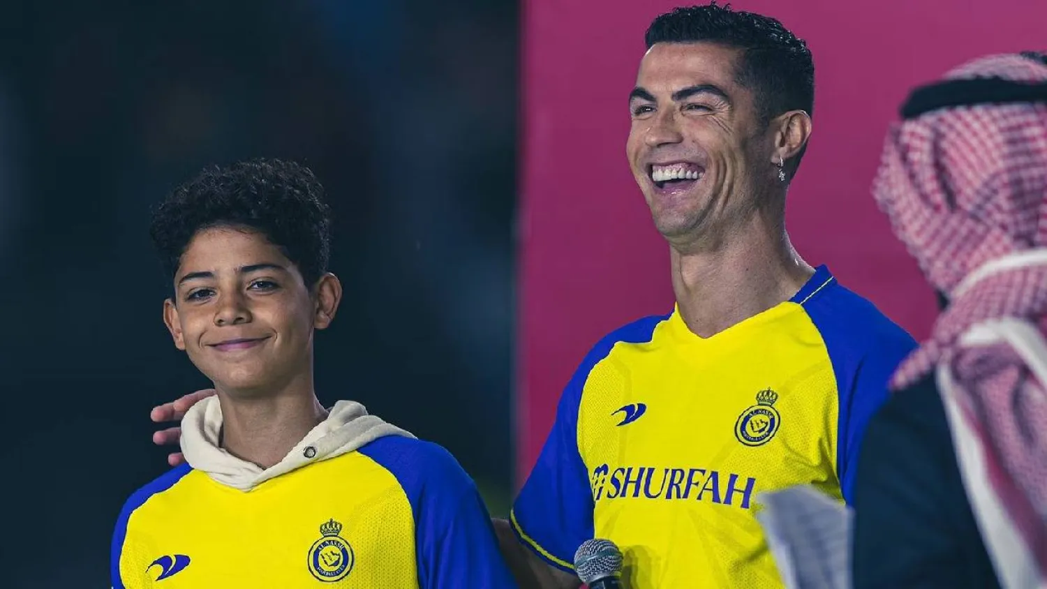 بالفيديو: كريستيانو جونيور يشارك في مبادرة خيرية مع نادي النصر