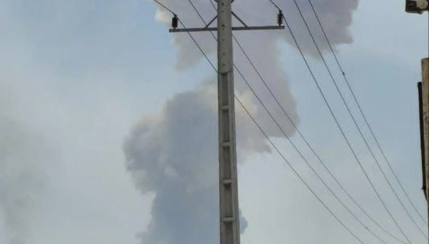 انفجار عنيف في ميناء بندر عباس جنوبي إيران (فيديو)