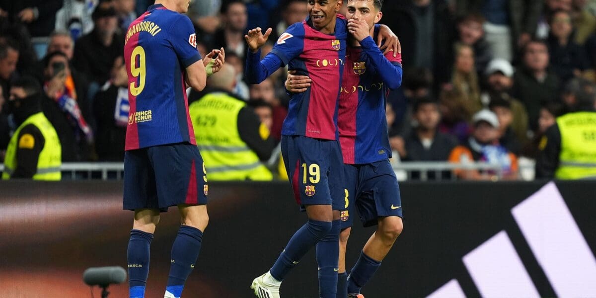 إزعاج ليلي يستهدف لاعبي برشلونة قبل مواجهة دورتموند الحاسمة