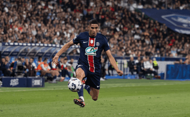 تصنيف أشرف حكيمي كثالث أعلى لاعب راتبًا ضمن لاعبي باريس سان جرمان