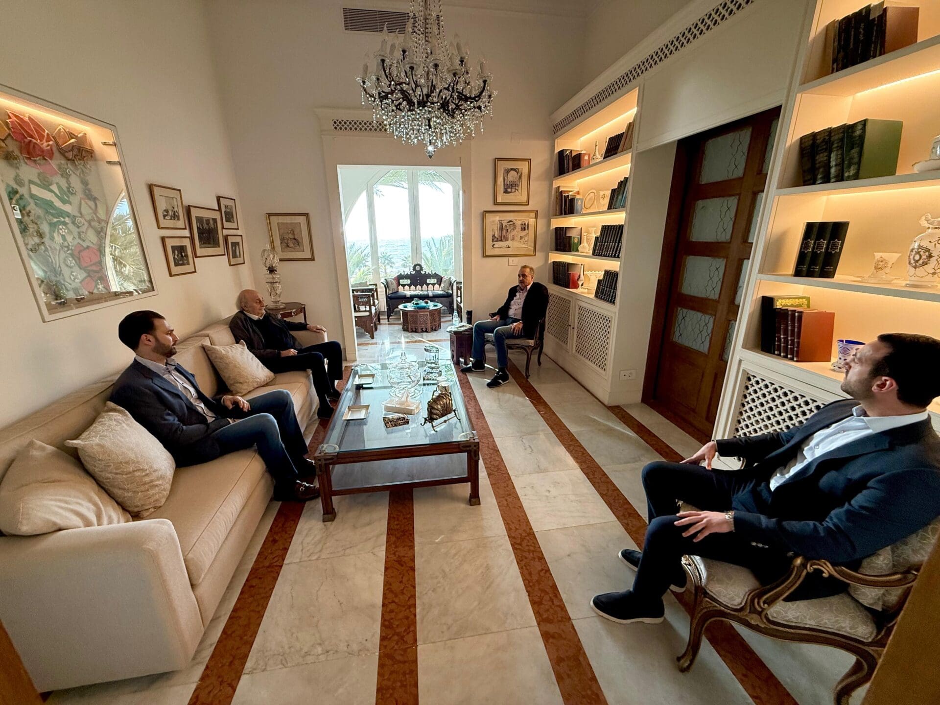 لبنان: لقاء بين أرسلان وجنبلاط... وعرض لأوضاع الدروز في سوريا