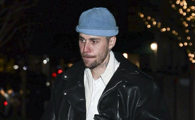 جاستن بيبر يعود بقوة بحفل مفاجئ في لوس أنجلوس