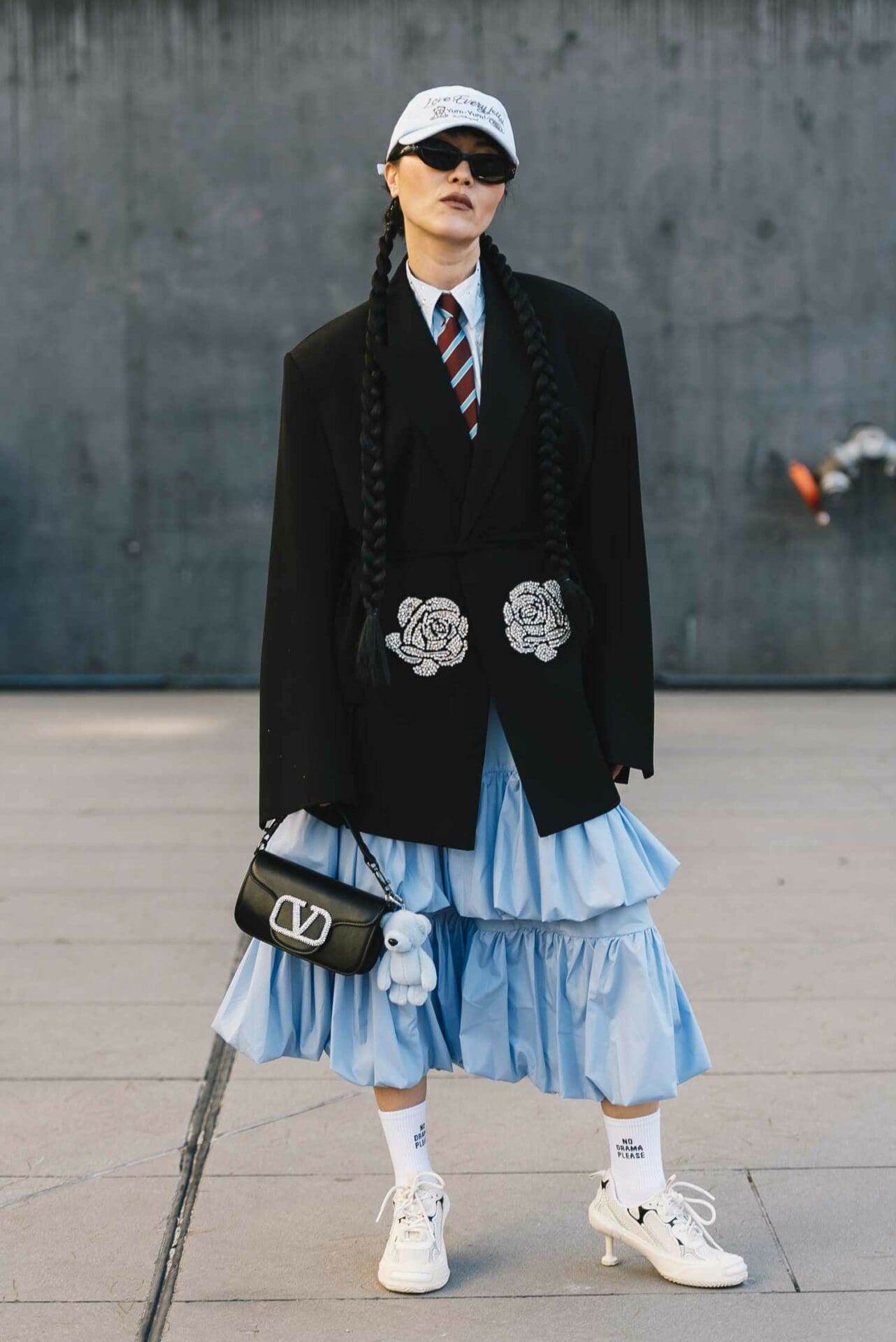 البدلة الرسمية تعود لتكون الموضة الجديدة وربطة العنق أيضًا