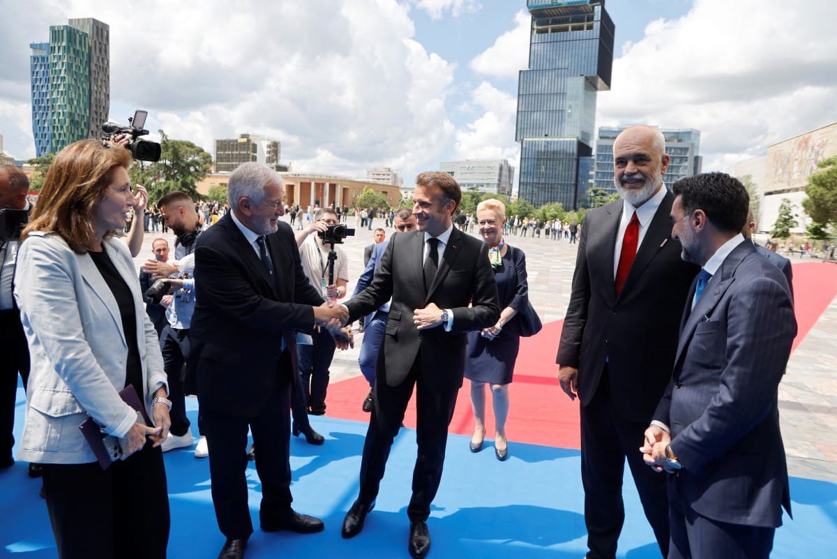 ماكرون: واثق بأن ترامب سيتحرك لمواجهة "استخفاف" بوتين بعد الضربة الروسية في أوكرانيا