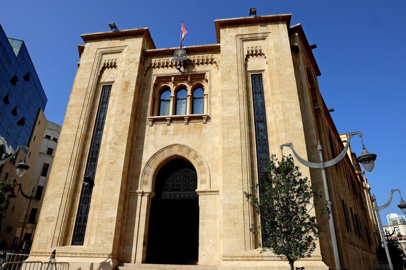 لبنان- جلسة طويلة للموازنة وسط خلافات مالية وسياسية متشابكة