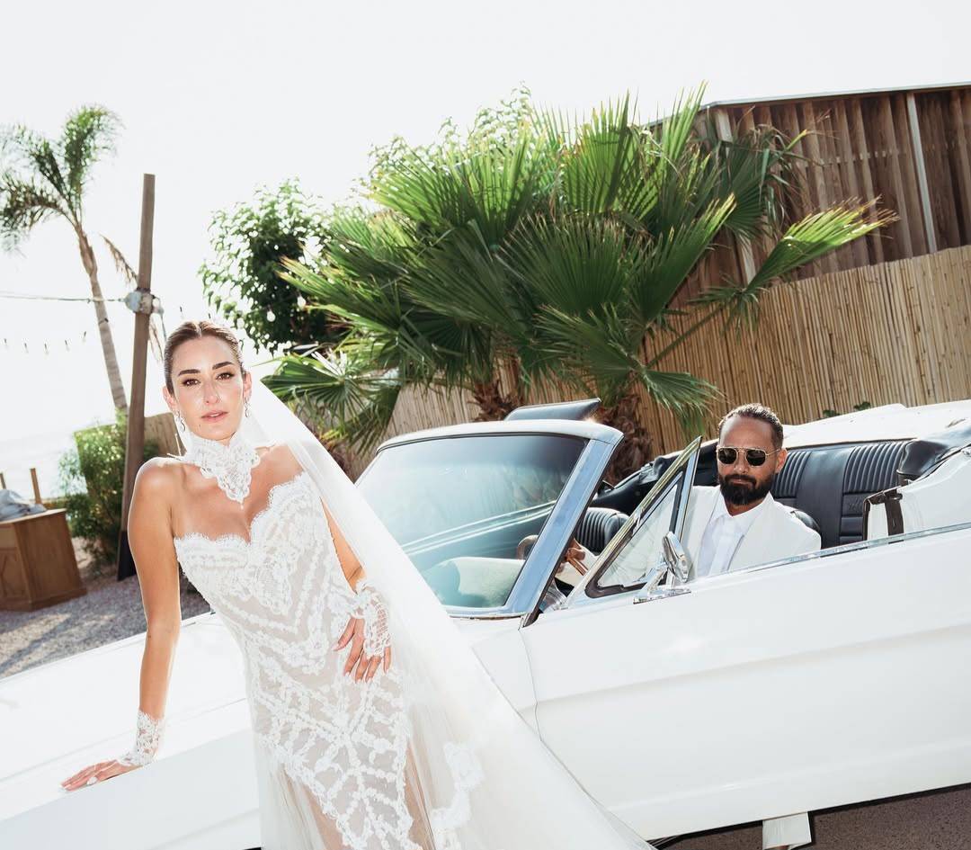 أجمل إطلالات النجمات في زفاف أمينة خليل الصيفي باليونان: أناقة مشرقة في أجواء حالمة