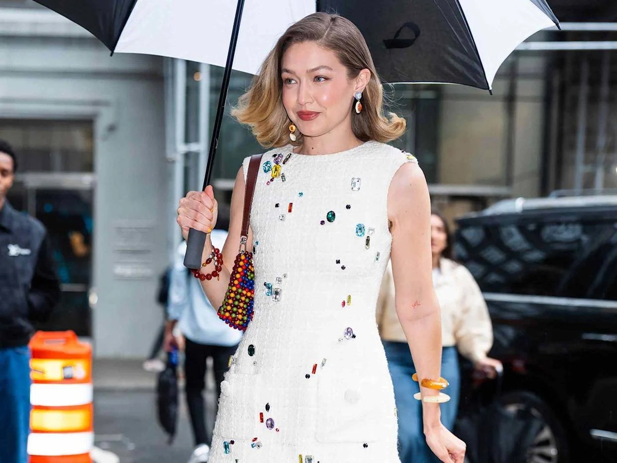 جيجي حديد تكسر أبرز قواعد الموضة!