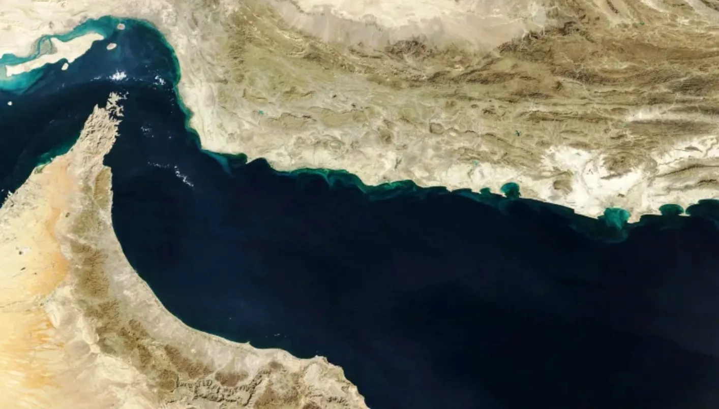 إيران وإسرائيل تتبادلان الاتهامات بتعريض الشحن البحري للخطر