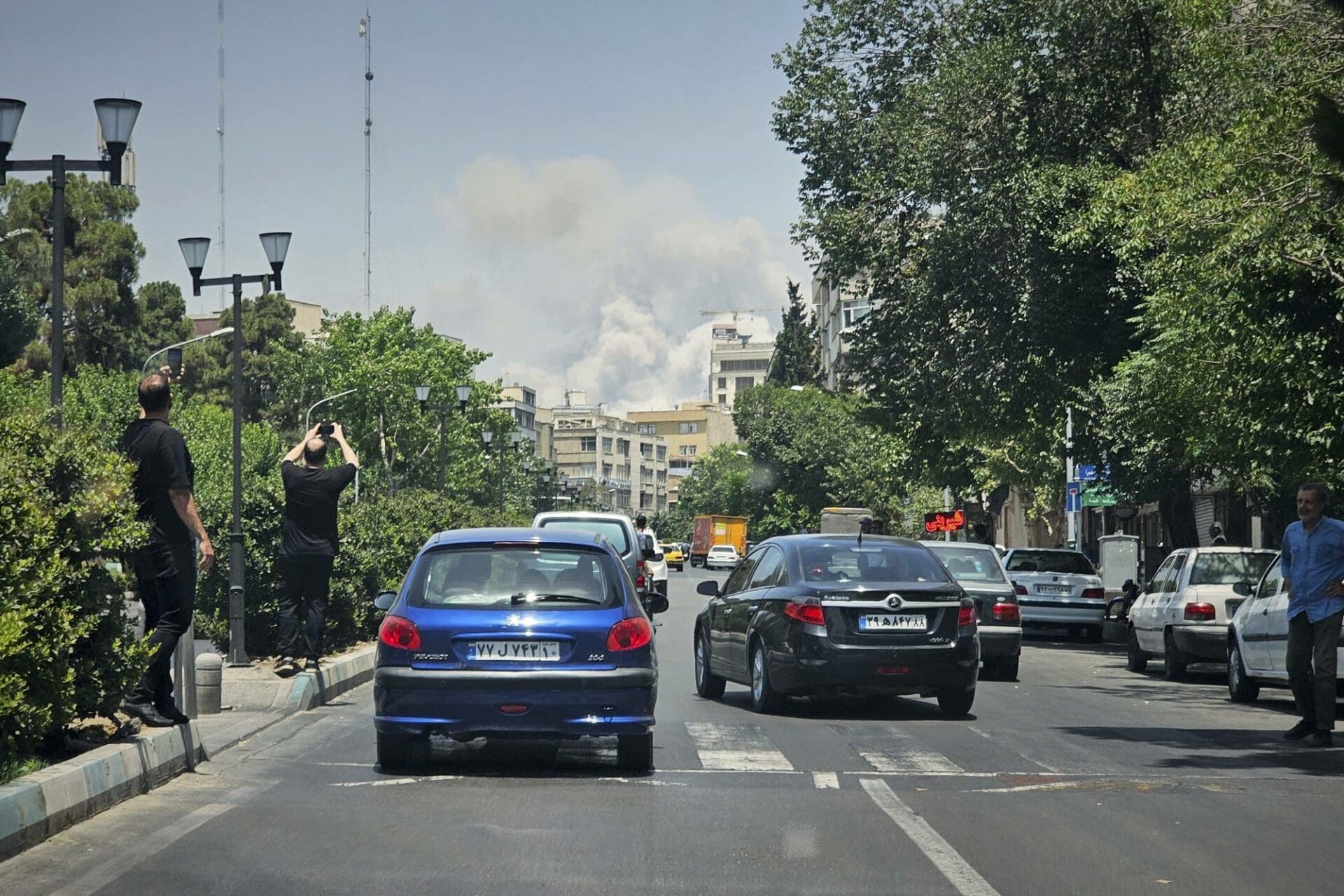طهران تكشف الحصيلة: 700 مدني قتيل واعتراف ضمني بسقوط 360 عسكرياً في الحرب مع إسرائيل