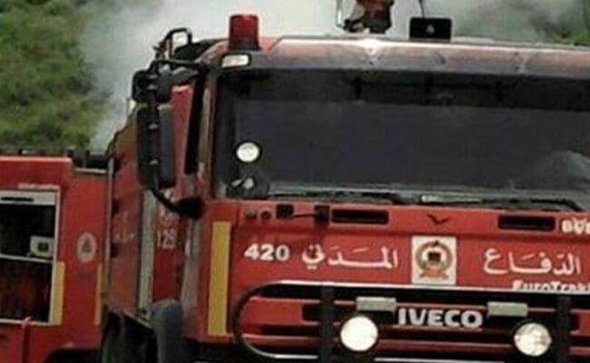 لبنان- إخماد حريق داخل مخيم للنازحين السوريين في بر الياس