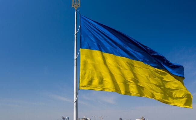 محادثات ثلاثية في أبوظبي لبحث تسوية سياسية للأزمة الأوكرانية