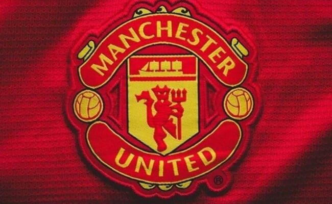 يونايتد يجهز عرضًا بـ200 مليون يورو للتعاقد مع فينيسيوس جونيور من ريال مدريد