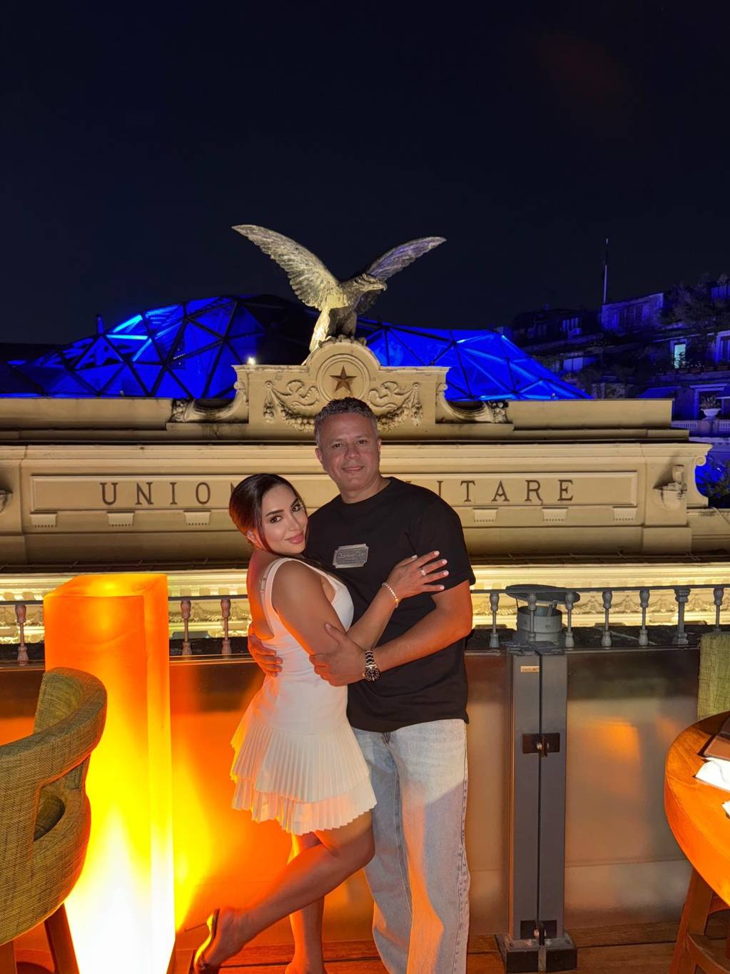 انفصال فنانة شابة عن زوجها وعودتهما بعد ساعات!