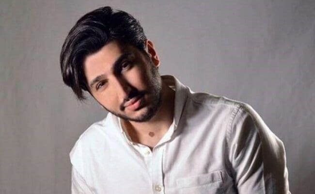 محمد شاكر يطلق أغنية "إلى أبي"