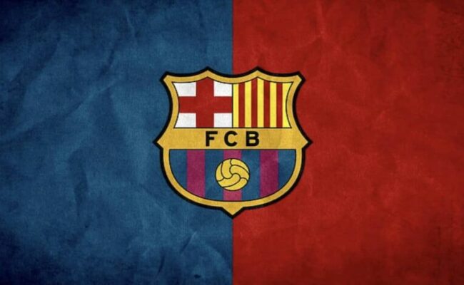 رافينيا يسجل ثنائية ويمنح برشلونة صدارة الدوري الإسباني