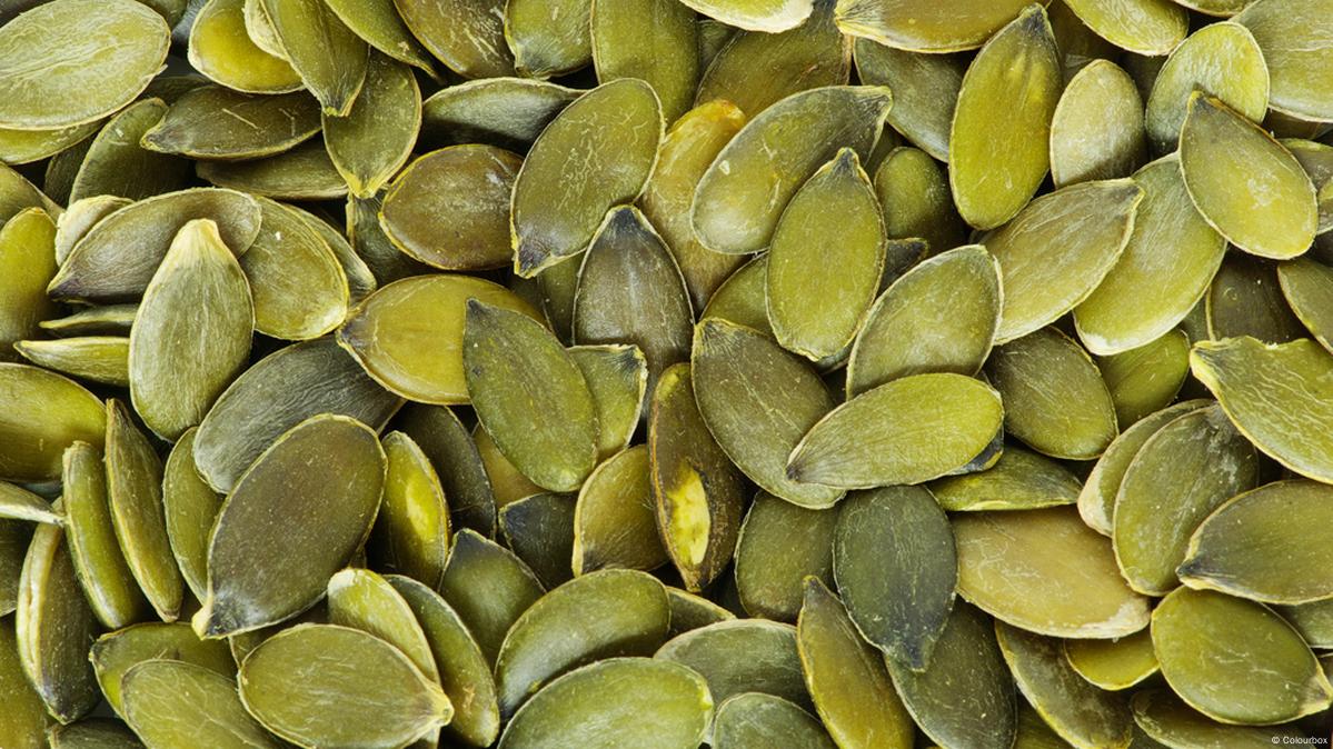 7 فوائد مذهلة لبذور اليقطين: كنز صحي في متناول يدك