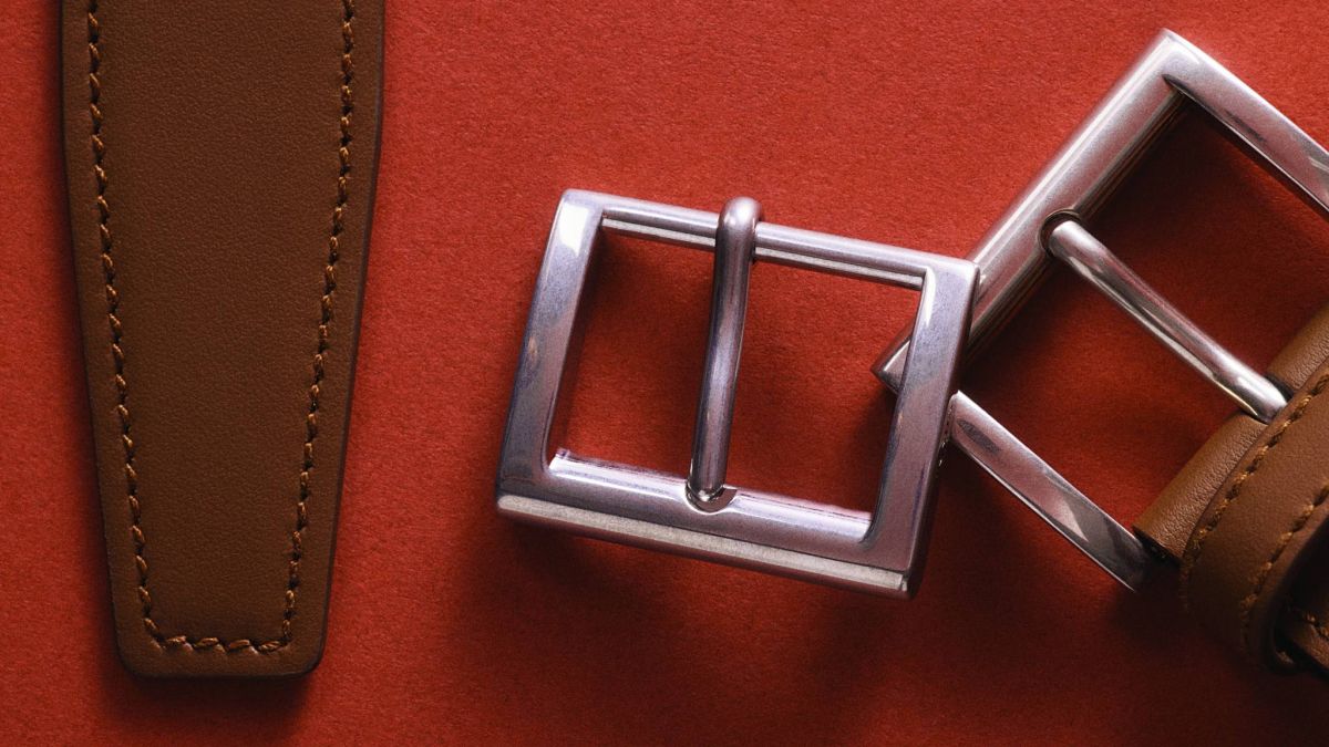 حزام Prada.. لمسة فاخرة تتجاوز حدود الموضة