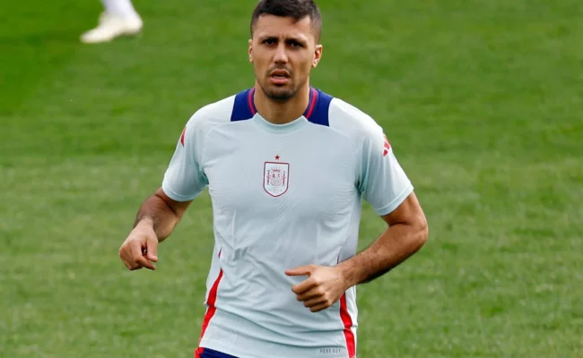 رودري: الكرة الذهبية لم تعوض غيابي الطويل عن الملاعب