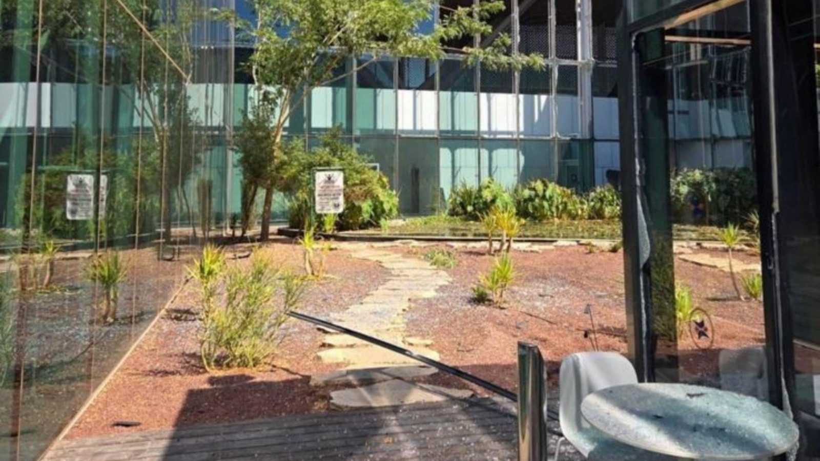 اليمن تطلق صاروخًا يصيب مطار رامون