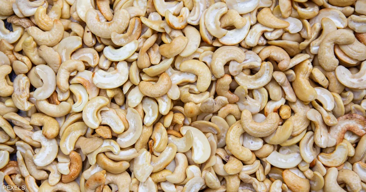 دراسة: تناول الكاجو يومياً يحسّن صحة المراهقين المصابين بالسمنة دون الحاجة إلى حمية صارمة