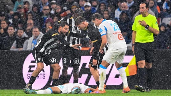 مرسيليا يطمئن الجماهير: المغربي بلال نذير في حالة جيدة بعد سقوطه المفاجئ