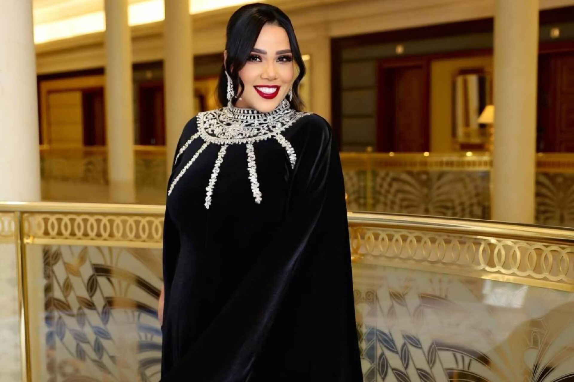 شيماء سيف تحيّر جمهورها بين الاعتزال والاحتشام بعد أدائها العمرة