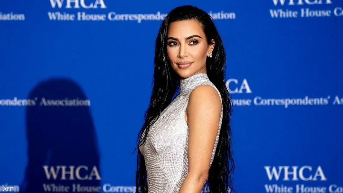 كيم كارديشيان تكشف عن تشخيصها بتمدد وعائي في الدماغ