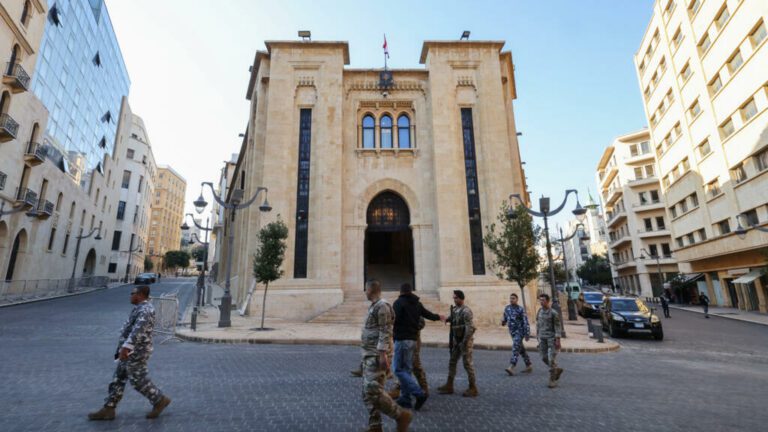 لبنان- الموازنة وقانون الانتخاب في قلب نقاشات البرلمان اللبناني بعد رأس السنة