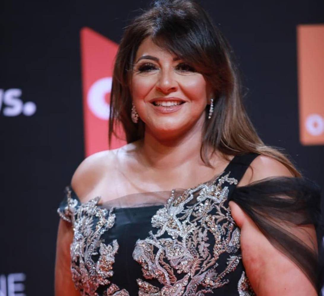 هالة صدقي تكشف تفاصيل حادث ابنتها وإصابتها بكدمات بعد اصطدام سيارة بها