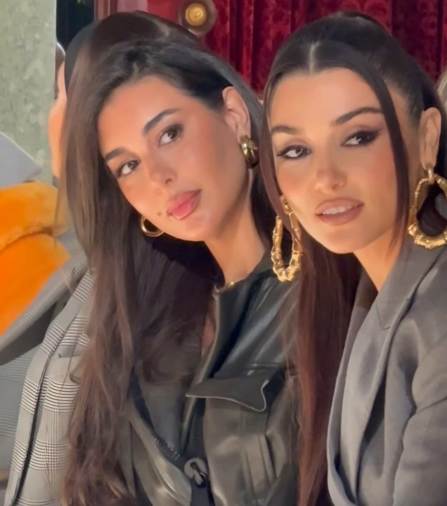 هاندا أرتشيل وياسمين صبري تخطفان الأضواء في عرض Balmain لربيع 2026