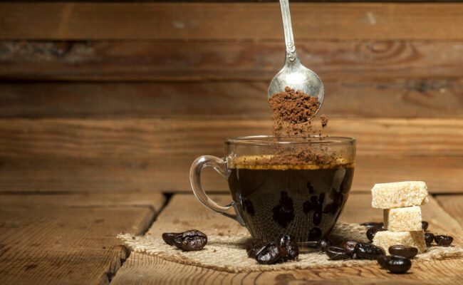 أفضل وقت لشرب القهوة لصحة القلب والنوم