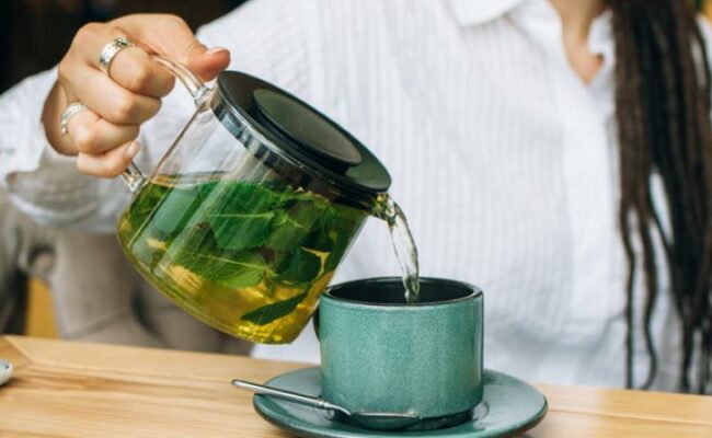 8 أنواع شاي تساعد على خسارة الوزن وحرق الدهون