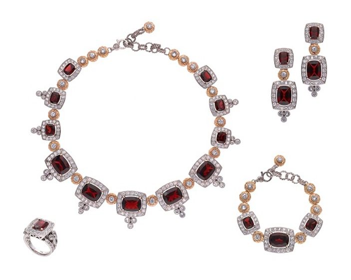 إليجانزا من دولتشي آند غابانا.. فخامة تنبض بالأناقة الإيطالية