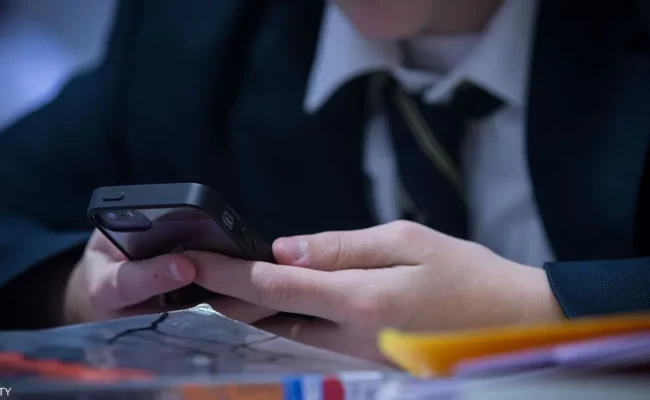 تحذير من "غوغل": تجنّبوا شبكات الـ«واي فاي» العامة… طريق سهل نحو القراصنة