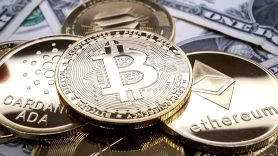 توم لي: بيتكوين قد تقفز إلى 200 ألف دولار رغم العواصف السوقية