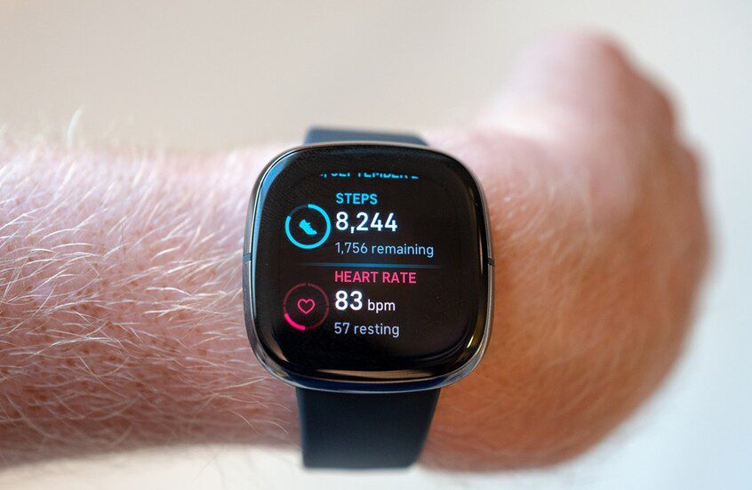 فُصل بسبب 16 ألف خطوة: موظف صيني يستعيد حقه بعد نزاع قانوني لافت