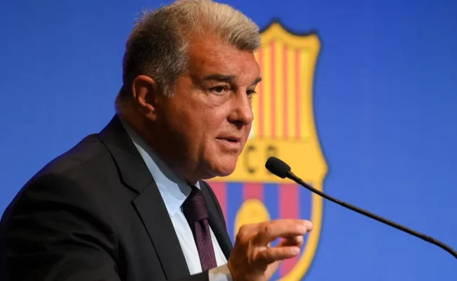 رئيس برشلونة ينفي عودة ميسي كلاعب ويكشف عن تكريمه المرتقب في كامب نو