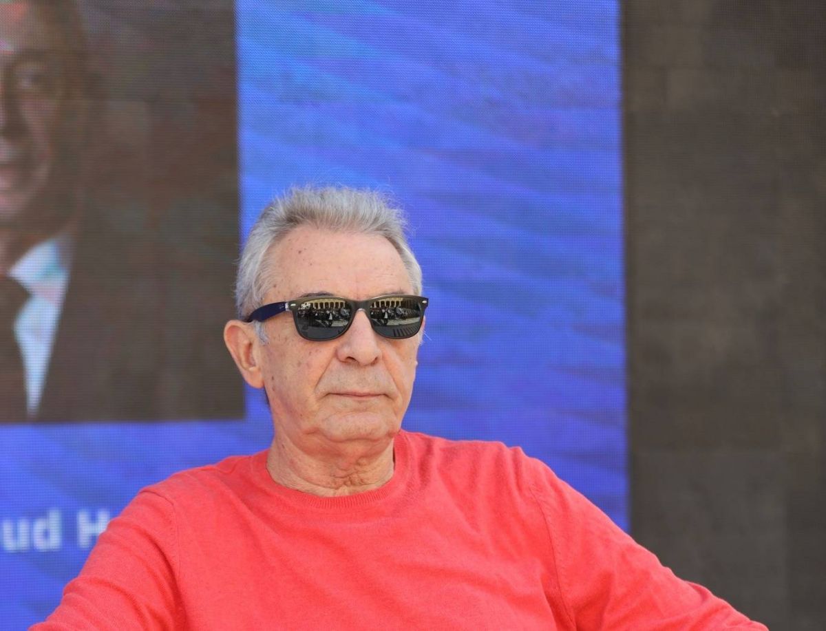 فتاة تفاجئ محمود حميدة بسؤال محرج… والنجم يردّ بابتسامة