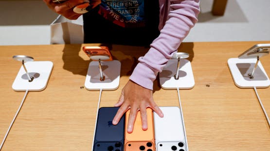 تسريبات تكشف ألواناً جريئة لهواتف آيفون 18 برو المقبلة