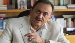 بعد تعيينه رئيساً للوفد اللبناني في اجتماعات "الميكانيزم"... من هو السفير سيمون كرم؟