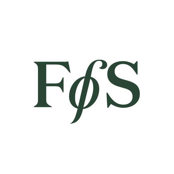 Fabric of Society: أناقة معاصرة لتألقك في اليوم الوطني الإماراتي