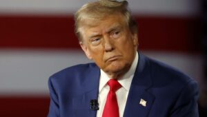 ترامب: لا قلق من المناورات الصينية حول تايوان في ظل علاقة جيدة مع شي جين بينغ