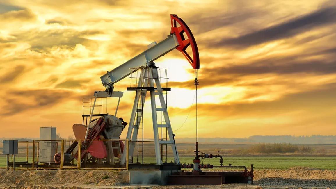 أسعار النفط مستقرة مع ترقب بيانات المخزونات الأميركية ومحادثات أوكرانيا