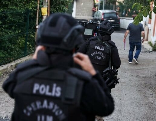 تركيا تعتقل مشاهير الفن والرياضة في حملة جديدة لمكافحة المخدرات