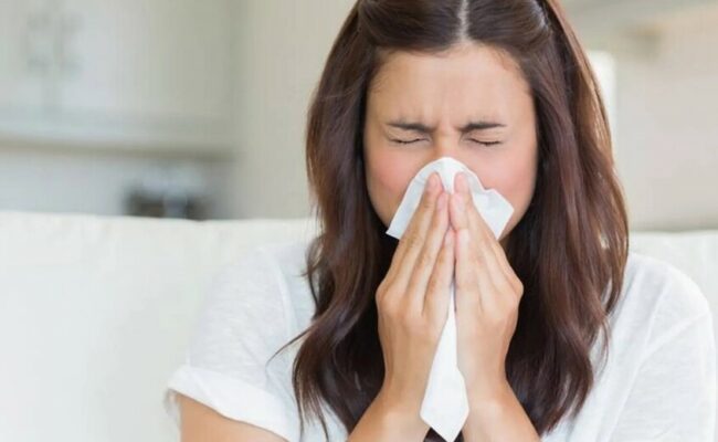 خبراء مصريون يطمئنون: لا فيروس جديد و"الإنفلونزا الشرسة" طبيعية هذا العام