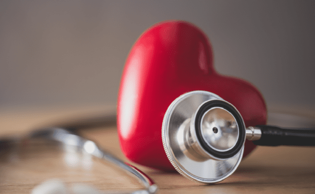 أطعمة ومشروبات «تسمّم الجسم» وتزيد مخاطر أمراض القلب